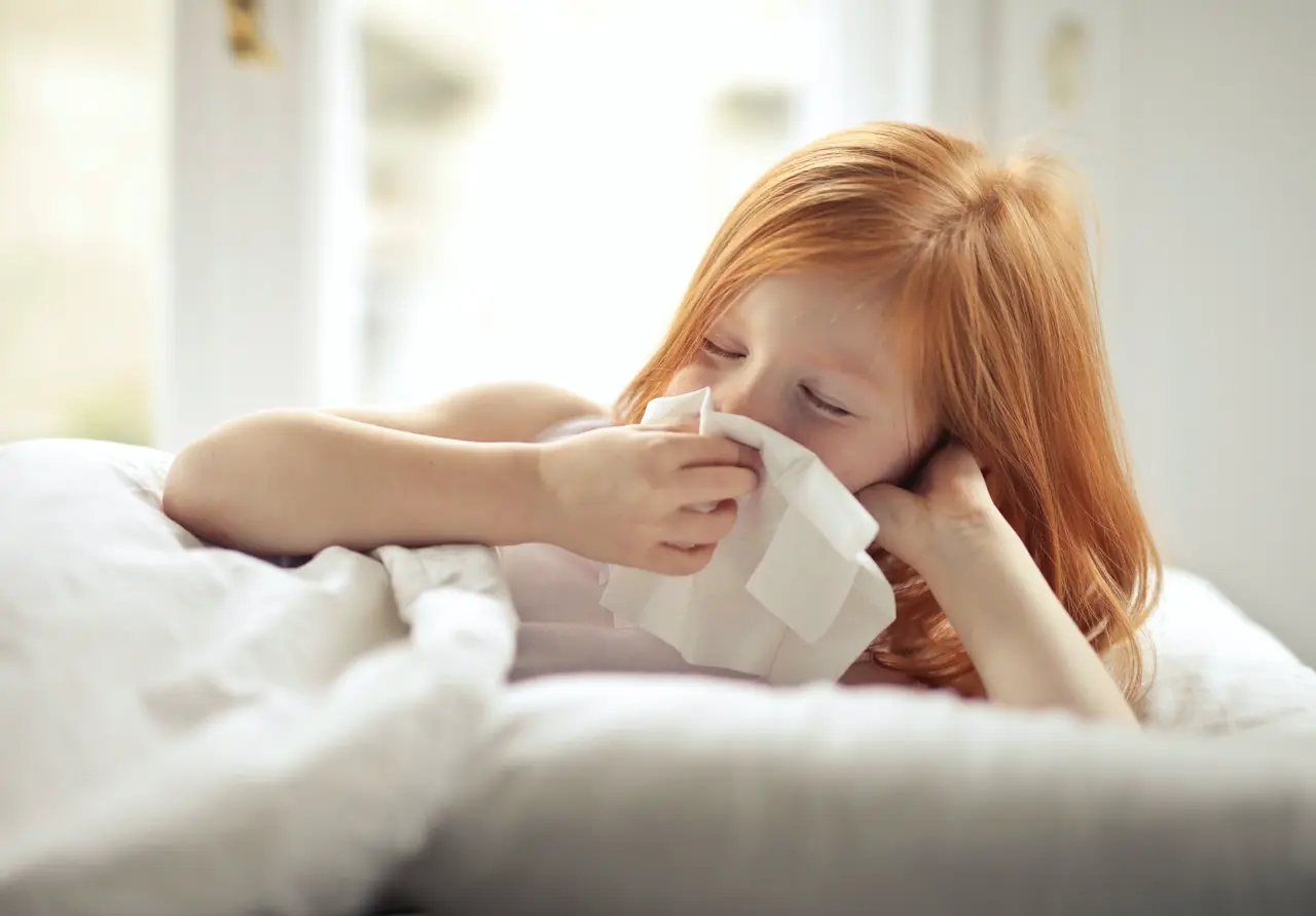 Soigner le rhume de l'enfant avec des huiles essentielles